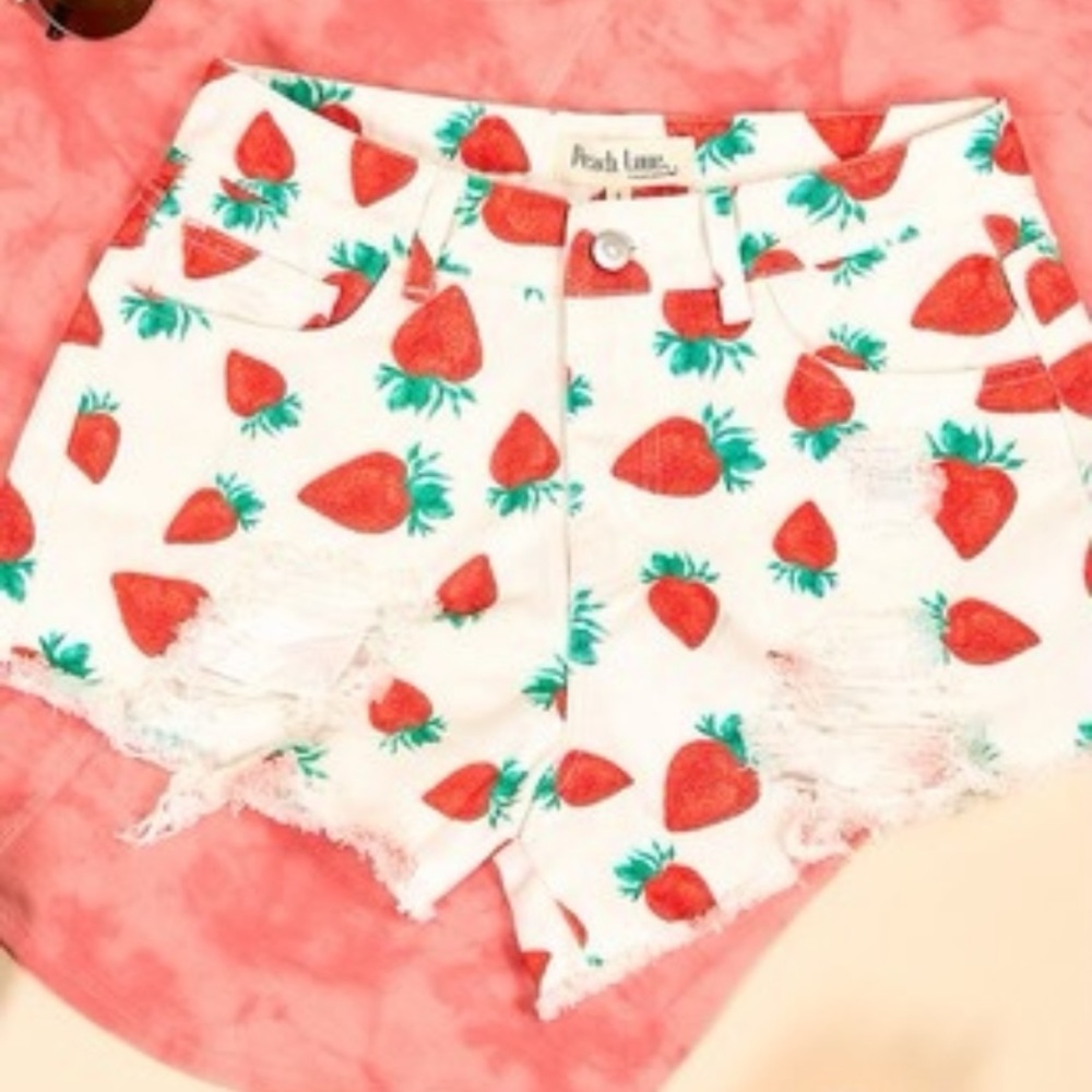 Strawberry Shorts